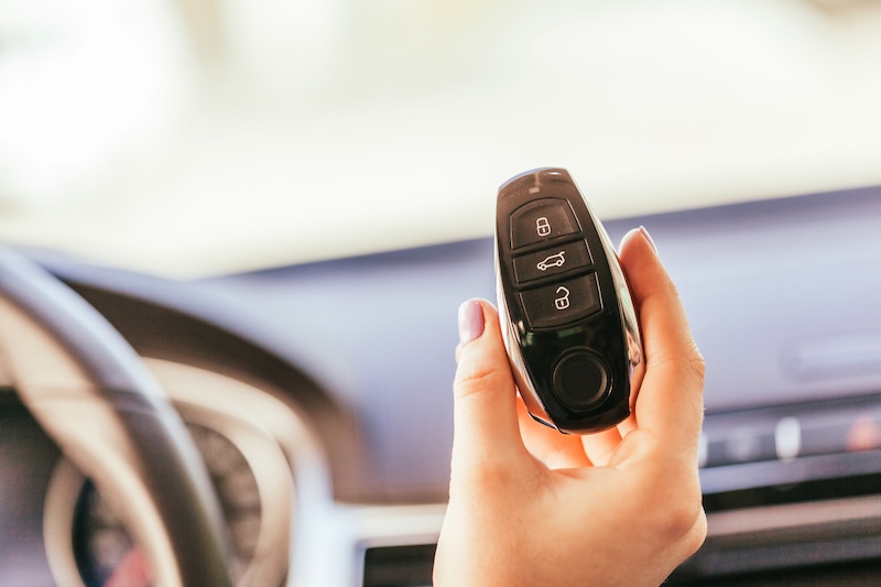 kocsi kulcs elemcsere